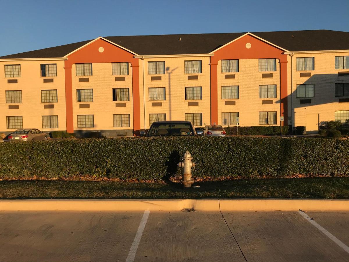 Quality Inn And Suites Fort Worth Exteriér fotografie
